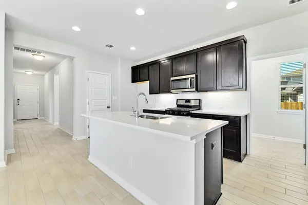 1021 Kerrwood WAY, Leander, TX 78641