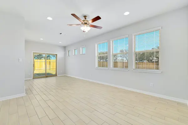 1021 Kerrwood WAY, Leander, TX 78641