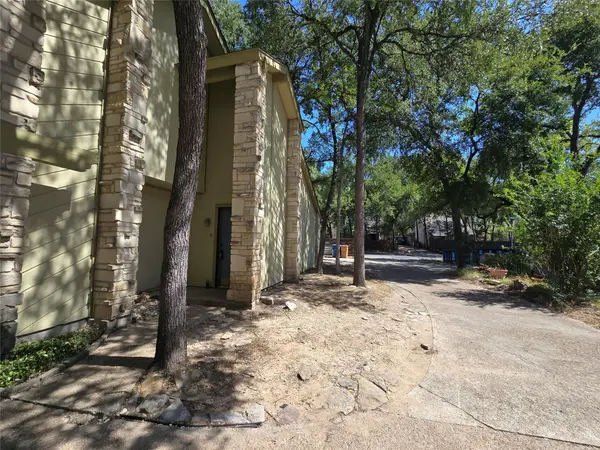 1713 Cinnamon PATH #A, Austin, TX 78704