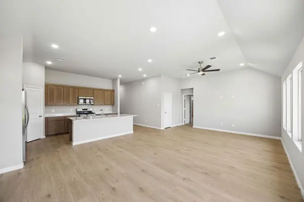 108 Melrose ST, Hutto, TX 78634