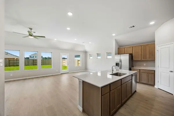 108 Melrose ST, Hutto, TX 78634
