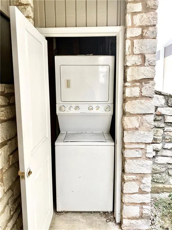 2604 Salado ST #203, Austin, TX 78705