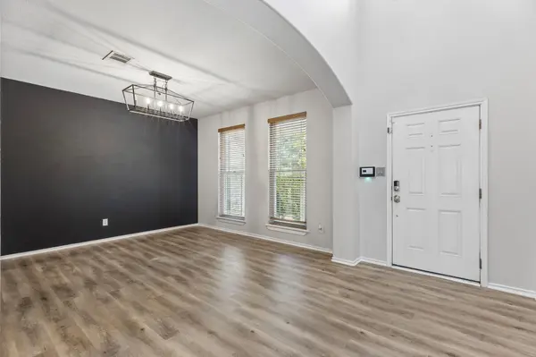 18601 White Water CV, Pflugerville, TX 78660