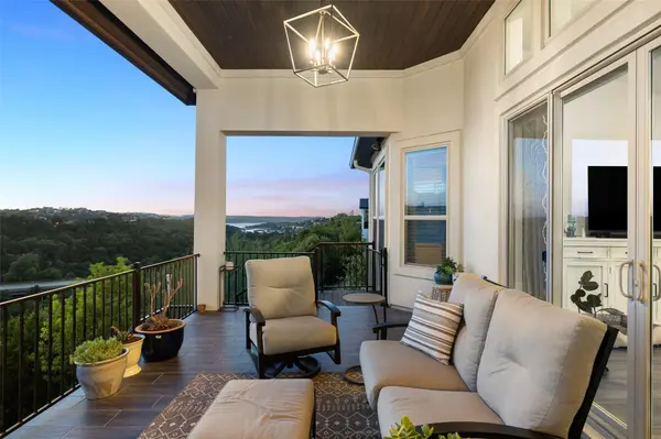 321 Bisset CT, Austin, TX 78738