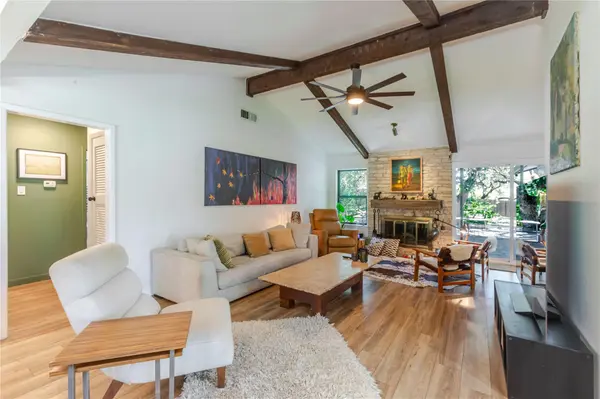 1300 Old Cedar LN, Austin, TX 78758