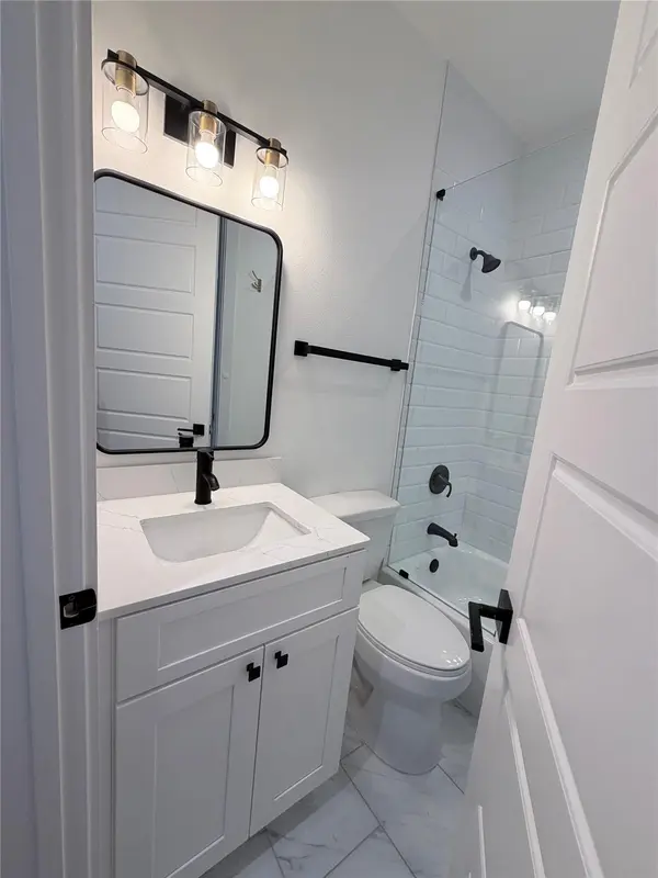 1417 Kramer Ln #23, Austin, TX 78758