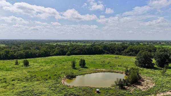 9590 Maynard Hallmark RD, Flatonia, TX 78941
