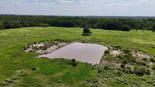 9590 Maynard Hallmark RD, Flatonia, TX 78941