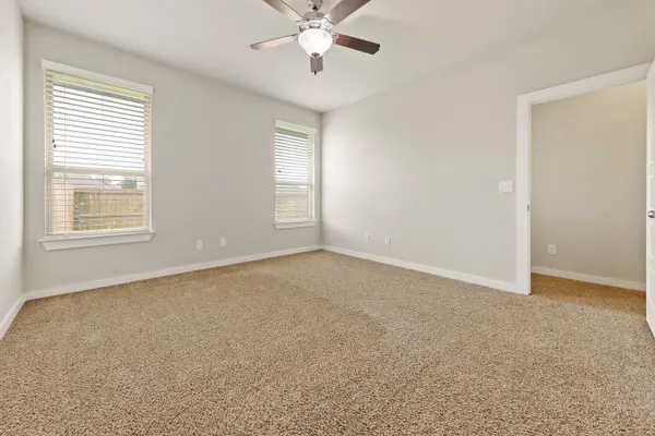 105 Calm Water LOOP, Bastrop, TX 78602