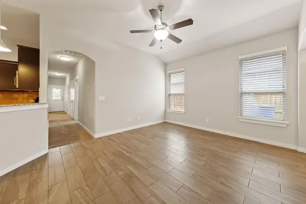 105 Calm Water LOOP, Bastrop, TX 78602
