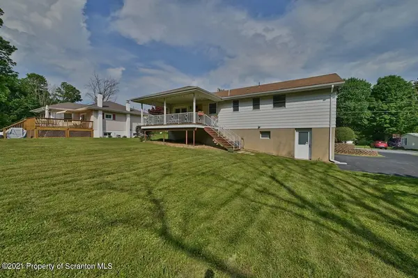 507 Clover ST, South Abington Twp, PA 18411