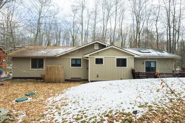 177 Sweet Briar RD, Pocono Pines, PA 18350