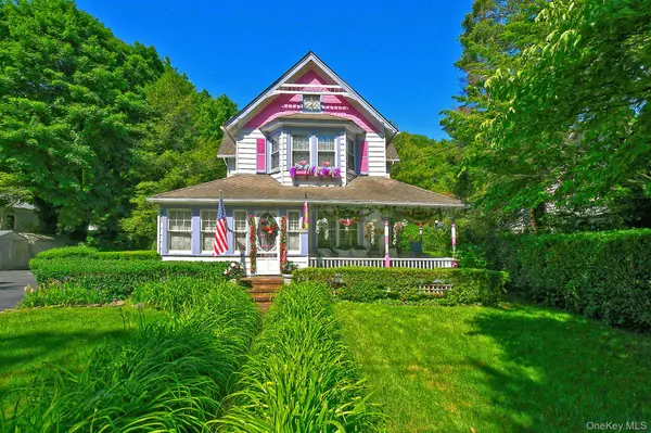 277 Vernon Valley RD, Northport, NY 11768