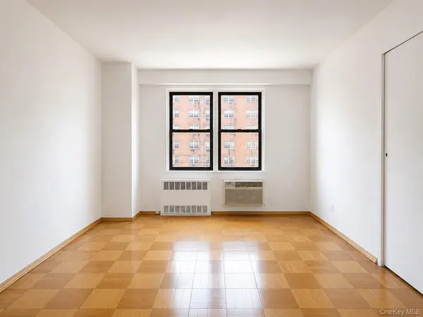 42-55 Colden ST #11V, Flushing, NY 11355