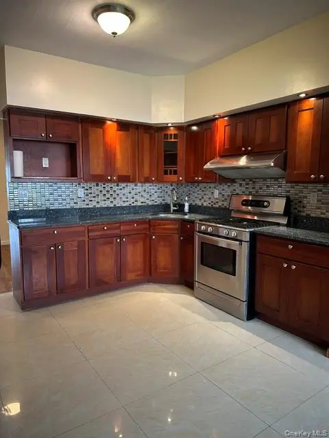 89-33 96th ST, Woodhaven, NY 11421
