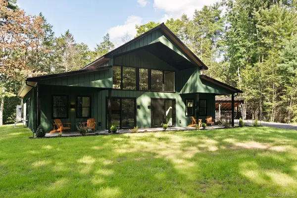 13 Teradon RD, Rochester, NY 12404