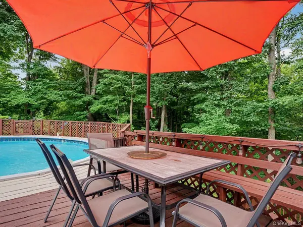 47 Martin RD, Hopewell Junction, NY 12533