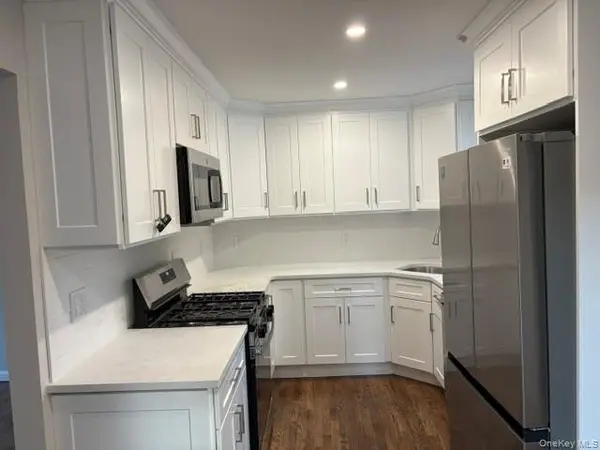 381 N Clinton AVE, Lindenhurst, NY 11757