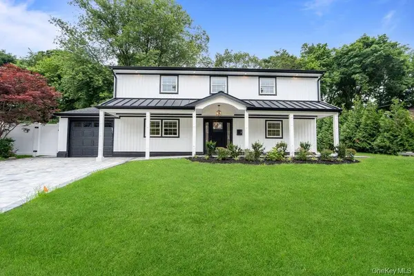 12 E Park DR, Old Bethpage, NY 11804