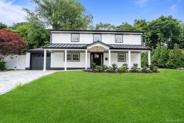12 E Park DR, Old Bethpage, NY 11804