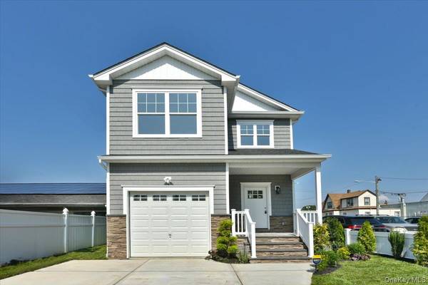 44 Bell ST, Valley Stream, NY 11580