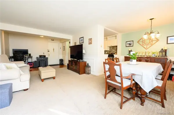 4 Sadore LN #3J, Yonkers, NY 10710