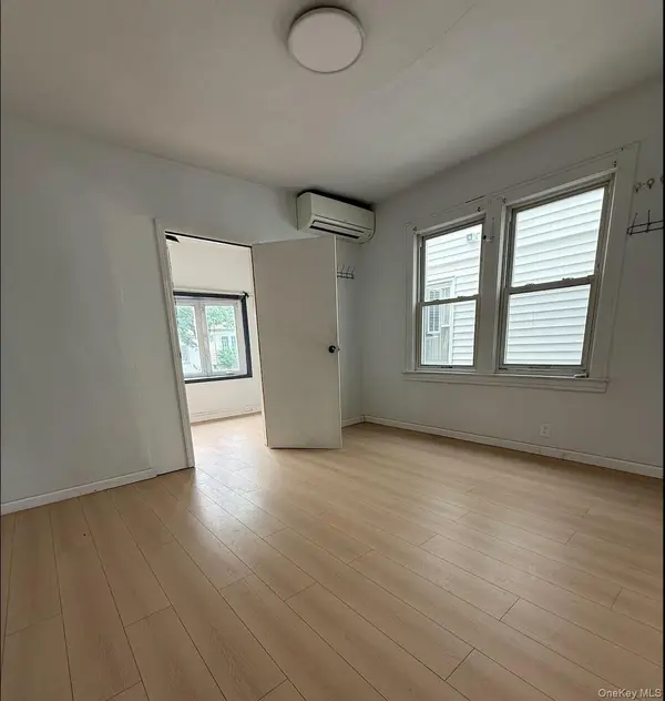 723 124th ST, College Point, NY 11356