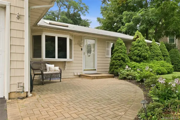 115 Argyle AVE, Selden, NY 11784