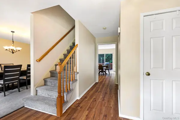 44 Ramblewood DR, Newburgh, NY 12550