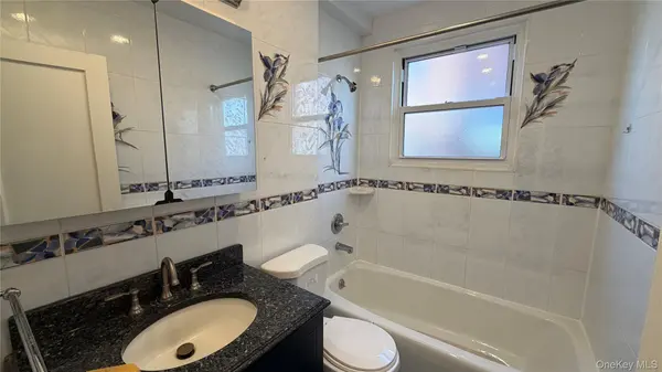 50-27 192nd ST, Fresh Meadows, NY 11365