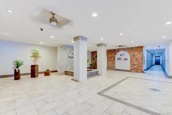 67-50 Thornton PL #4S, Forest Hills, NY 11375