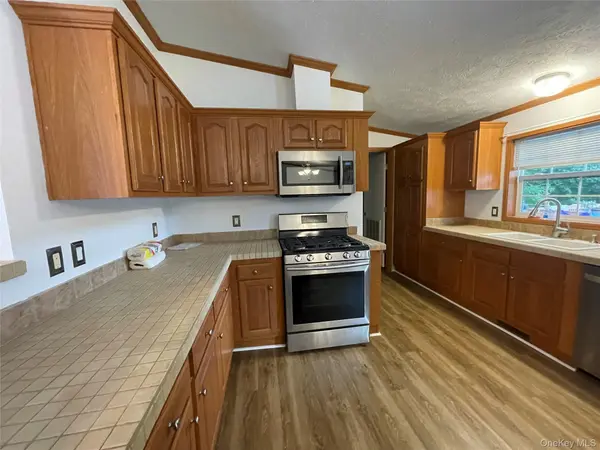 52 OSBORNE HILL RD ##2, Wappingers Falls, NY 12590