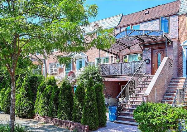 150-55 77th AVE, Kew Garden Hills, NY 11367