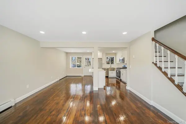 182 W 17th ST, Deer Park, NY 11729