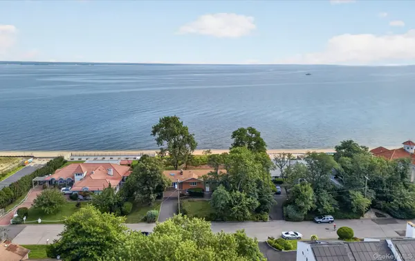 23 Eastland DR, Glen Cove, NY 11542