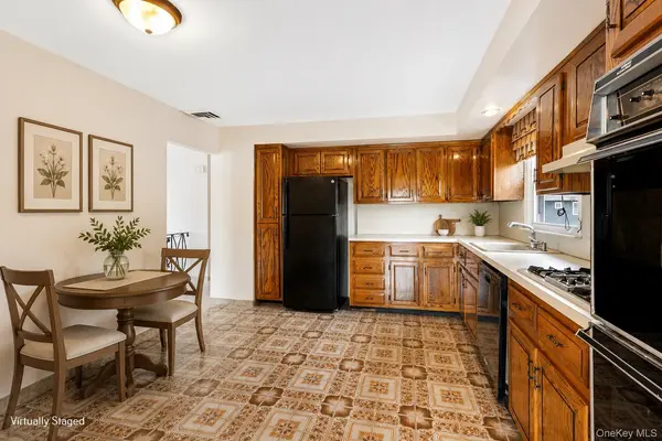 164-30 85th ST, Howard Beach, NY 11414