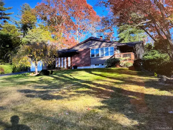 271 Terry RD, Smithtown, NY 11787