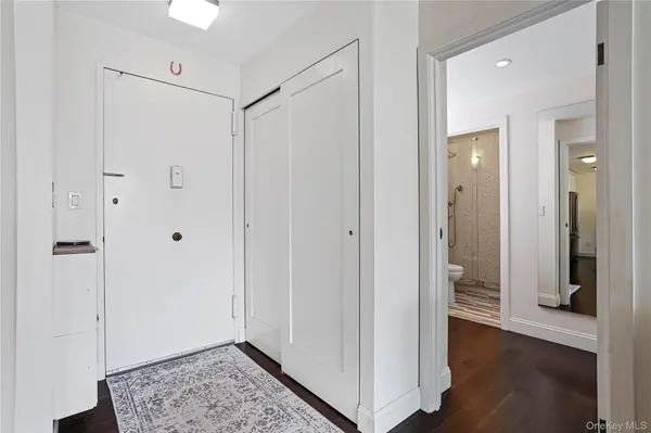 100 High Point DR #401, Hartsdale, NY 10530