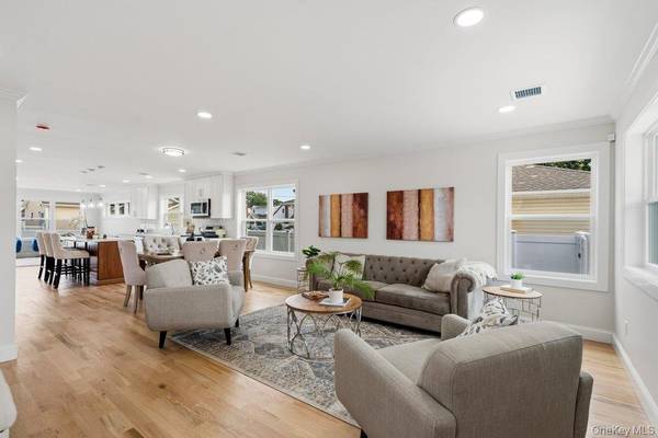 710 Franklin AVE, Massapequa, NY 11758