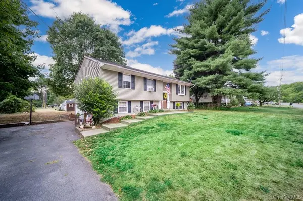 56 Riina RD, Wurtsboro, NY 12790