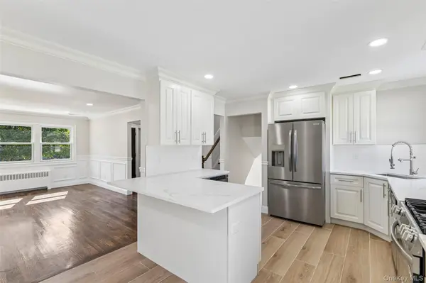 3176 Morgan DR, Wantagh, NY 11793