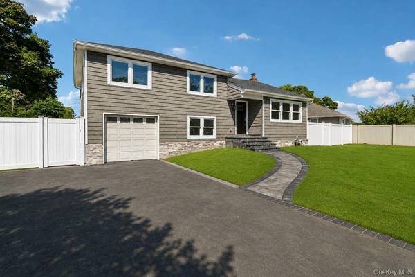 3176 Morgan DR, Wantagh, NY 11793