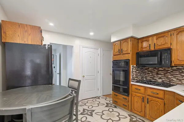 240 28th ST, Copiague, NY 11726