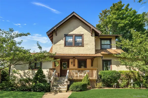 3060 Eastern Pkwy, Baldwin, NY 11510