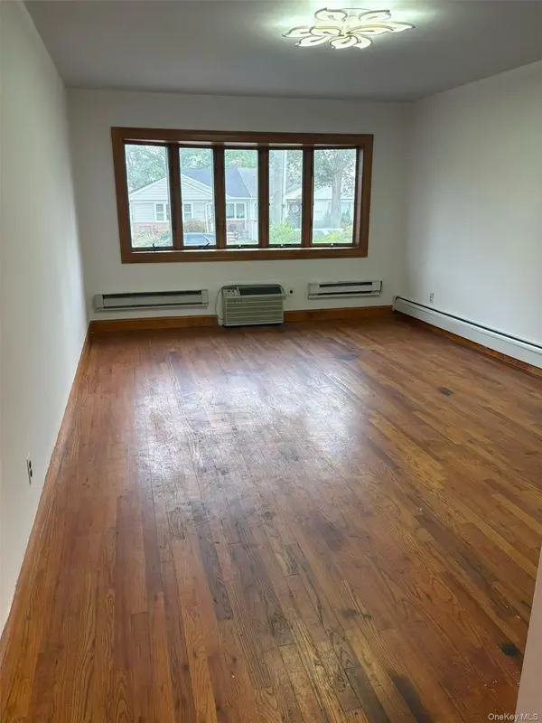 150-35 22nd AVE, Whitestone, NY 11357