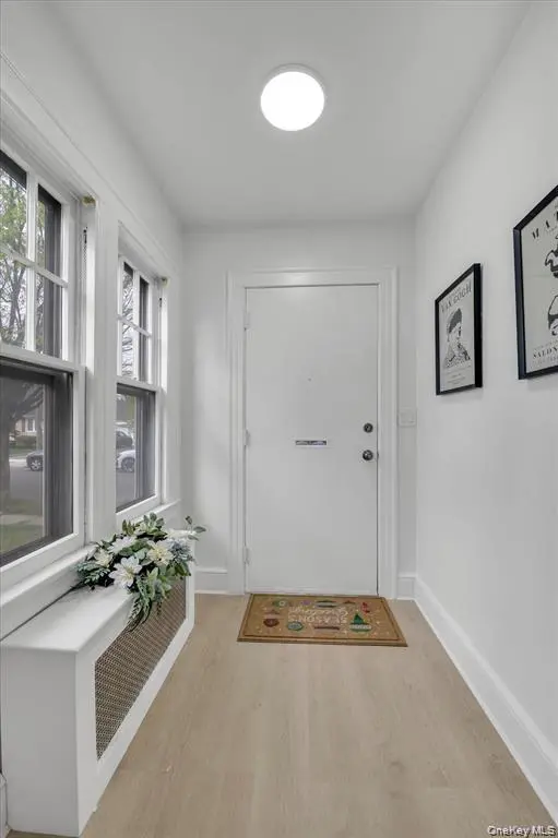 25 N 12th ST, New Hyde Park, NY 11040