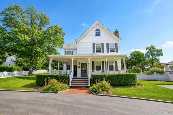 104 Bayville AVE, Bayville, NY 11709