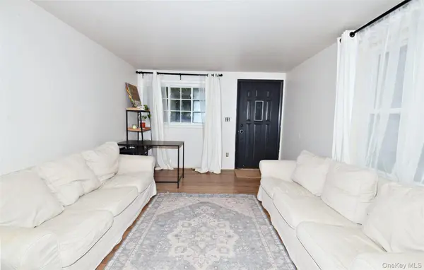 35 S 20th ST, Wyandanch, NY 11798