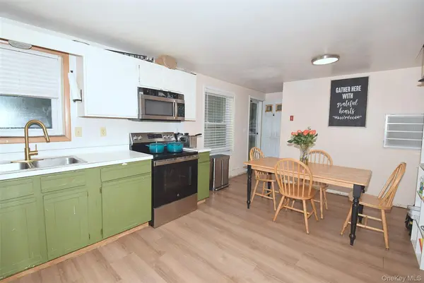 35 S 20th ST, Wyandanch, NY 11798