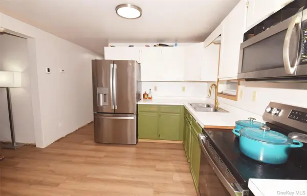 35 S 20th ST, Wyandanch, NY 11798